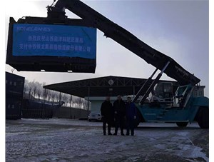 集裝箱正面吊的出車操作方法是什么？